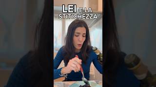 lei SOFFRE di STITICHEZZA 😅😂 casaabis comici videodivertenti coppia ridere videodaridere [upl. by Dodie977]