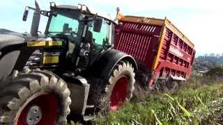 Ensilage de maïs 2013  Terrain en pente [upl. by Balthasar364]