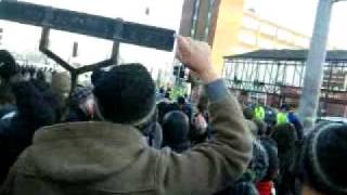 manchester united fans fight leeds fans [upl. by Jesse]