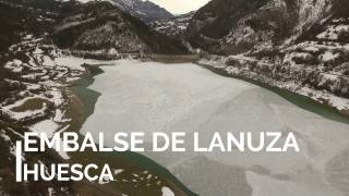 Embalse de Lanuza helado  Huesca  a vista de drone  Los Pirineos [upl. by Nonac465]