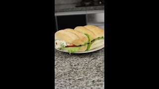 Prepara Pan con Pollo Al Estilo Peruano en 1 min 🤩 [upl. by Yrroc]