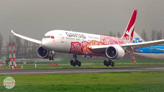 Qantas Boeing 787 in Yam Dreaming Livery landing in Santiago Plane spotting at Pudahuel SCL airport [upl. by Nnyllatsyrc418]