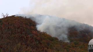 Mount Eve Fire continues Oct 29 in Warwick NY [upl. by Akina527]