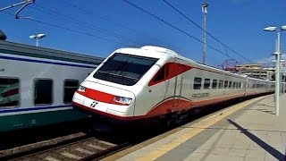 ETR46030 Pendolino in Nuova Livrea FrecciaBianca  Eurostar RomaGenova [upl. by Sirdi]