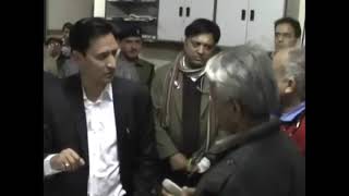 IAS Deepak Rawat angry on a careless doctor IAS Officer [upl. by Kayley]