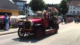 FeuerwehrOldtimer beim FeuerwehrJubiläum mit historischem Festzug 2013 [upl. by Ahders84]