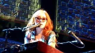 Tori Amos LIVE Rattlesnakes Padova Italy 20140604 [upl. by Atinoj]