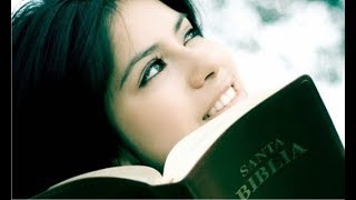 ¿Cómo es una mujer temerosa de Dios de acuerdo a la Biblia [upl. by Camilia]