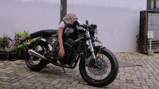 MotoVLog  Kawasaki ER6N Cafe Racer [upl. by Amapuna]