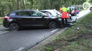 Zwaargewonde bij aanrijding op N304 Otterlo [upl. by Geddes]