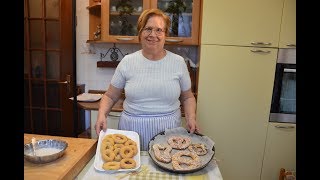 I TARALLI DOLCI PUGLIESI E LE SCARCELLE DURE PASQUALI  LE RICETTE DELLA NONNA MARIA [upl. by Sumerlin]