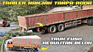 NANJAK TANPA BAN Truk Trailer Libas Tanjakan Sitinjau Lauik Truk Fuso Kesulitan Belok [upl. by Leay632]