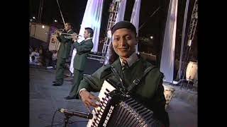 Guaracha Sabrosona  Alberto Pedraza  Gran Reventon Sonidero 3 Zocalo De La Ciudad De México 2005 [upl. by Odnomyar751]