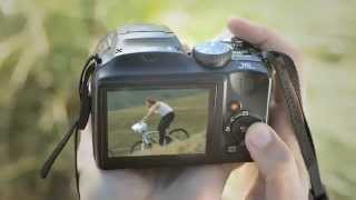 Fujifilm FinePix S6800 Review [upl. by Nilecoj]