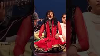 Gorakh Dhanda Ho  Nooran Sisters Live Usa 2015 [upl. by Nymzaj756]