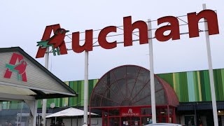 Auchan  trop grand trop cher trop vieillissant La clientèle du magasin ne sy retrouve plus [upl. by Erbua]