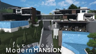 Bloxburg Luxurious Hillside Modern Mansion  Speedbuild  ROBLOX bloxburg [upl. by Nymsaj]