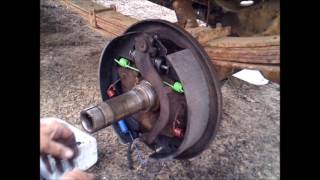 Relining full floating axle drum brakes REDROB16 [upl. by Maghutte428]