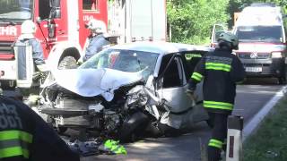 Schwerer Verkehrsunfall mit mehreren Verletzte [upl. by Russel]