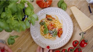 KLASSIKER Spaghetti mit TomatenWeißweinsauce [upl. by Akirat]