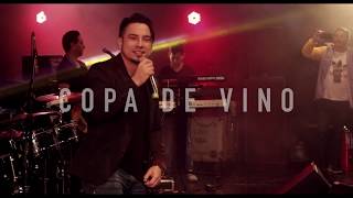 Copa De Vino Video Lyric Marco Antonio Guerrero y Orquesta [upl. by Salesin]