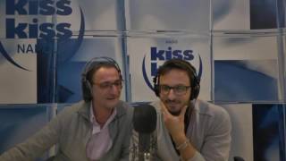 Carlo Conti in diretta a Radio Kiss Kiss Napoli [upl. by Lavern460]