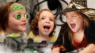 SpOoKy FaMiLy PoTiOnS Adley Niko n Navey make Halloween Experiments then Play Rainbow Ghost Rescue [upl. by Mariska499]