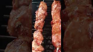 Šašlykas kamado grilyje shorts grill kamado genrikpavliukianec youtube [upl. by Elocon88]