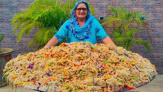 CHILLI GARLIC NOODLES MAKING  Hakka Noodles Recipe By Granny  Street Food  Veg Village Food [upl. by Kurzawa211]