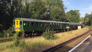 7 Car Hastings DEMU at Crowhurst 3923 [upl. by Notsua]