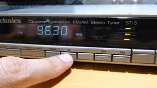 Technics ST5 AMFM Stereo Tuner [upl. by Duer385]