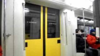 Moskiewskie metro Przegnanie między stacjami Kryłatskoje i Strogino jazda pociągiem 817404 [upl. by Aissatsan926]