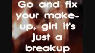 Miranda Lambert Mamas Broken Heart Lyrics On Screen [upl. by Astrahan]