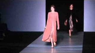 La sfilata di Giorgio Armani collezione Autunno Inverno 20112012 [upl. by Demahum]