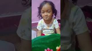 គេអត់បានយំផង funny comedyflim cutebaby comedyfims comedymove baby [upl. by Hoashis]