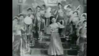 Tu Mahal Mein Rahnewaali Mukesh Shamshad Bagum SHABNAM 1949 KK [upl. by Kinson441]