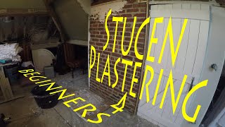 Zelf een stenen muur stucen als beginner  Plastering a crooked brick wall as a beginner [upl. by Small]