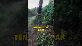 Tenaga Hidrolik vs Manual Which is REALLY Better for Cleaning Semak Belukar shorts fyp hidrolik [upl. by Wolfort157]