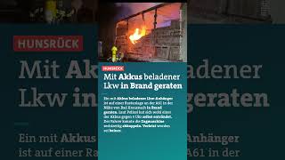 Mit Akkus beladener LkwAnhänger fängt Feuer auf A61 [upl. by Anirak954]