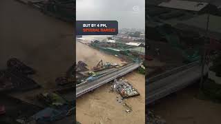 Colliding barges on Marikina River hit Pasig bridge [upl. by Damaris]