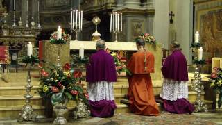 Secondi Vespri pontificali di SantEusebio nella Cattedrale Metropolitana di Vercelli 2009 [upl. by Elset862]