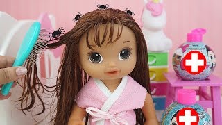 BABY ALIVE PEGOU PIOLHO MINHA BONECA LAVANDO O CABELO COM SHAMPOO ESPECIAL [upl. by Leiahtan]