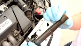 TechKenny DIY How To Change 2002 Honda Civic Si EP3 Spark Plugs [upl. by Joung342]