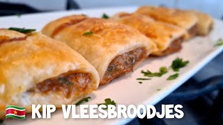 🇸🇷 Kip vleesbroodjes recept kipbroodjesSurinamese chicken meat bread [upl. by Ecadnac741]