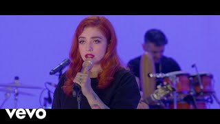 Mon Laferte  Calaveras En Vivo [upl. by Idnahr]