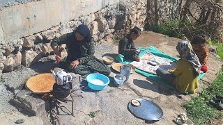 quotThe Land of Nomadic Womens Delights Cooking Kale Pache with Children in the Villagequot [upl. by Danya664]