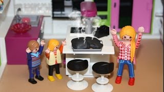 Playmobil Film deutsch  SOPHIA VERGISST DAS ESSEN IM OFEN  PlaymoGeschichten  Kinderserie [upl. by Winonah]