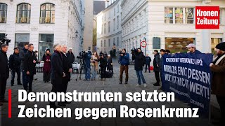 Demonstranten setzten Zeichen gegen Rosenkranz  kronetv NEWS [upl. by Refanej]