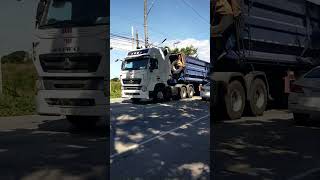 HOWO 420 trailer truck l 22 Wheeler l trucking Philippines PapaJohnyA [upl. by Enelhtac364]