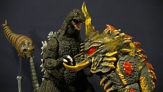 SH MONSTERARTS BATTRA AND MOTHRA LARVA SET FIGURE REVIEW [upl. by Ralyat]